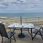 5 Personnes Avec Terrasse, Parking, Wifi Et Acces Direct A La - Fr-1-776-86 * קאנט אן רוסיון