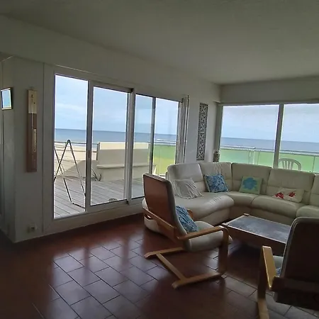Apartment 5 Personnes Avec Terrasse, Parking, Wifi Et Acces Direct A La - Fr-1-776-86 *