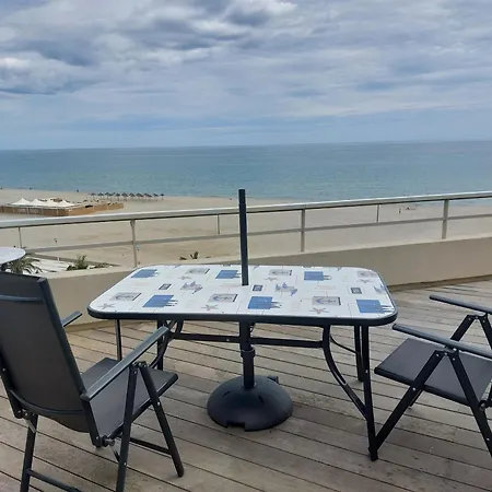 5 Personnes Avec Terrasse, Parking, Wifi Et Acces Direct A La - Fr-1-776-86 * Canet-en-Roussillon