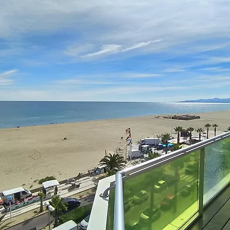 Apartment 5 Personnes Avec Terrasse, Parking, Wifi Et Acces Direct A La - Fr-1-776-86 Canet-en-Roussillon