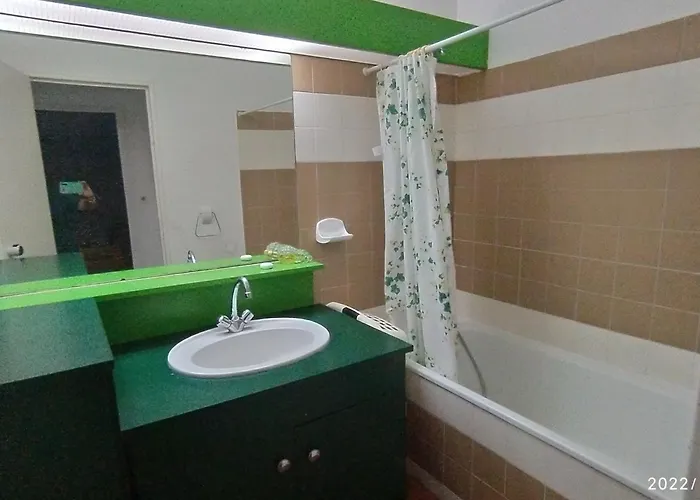 5 Personnes Avec Terrasse, Parking, Wifi Et Acces Direct A La - Fr-1-776-86 Apartment Canet-en-Roussillon