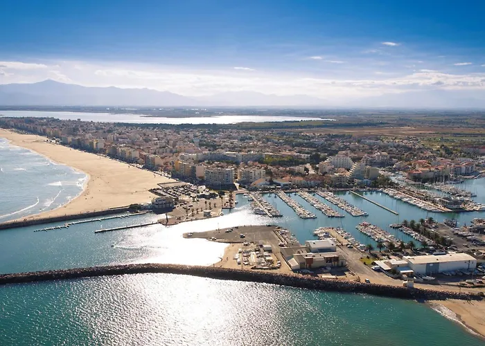 5 Personnes Avec Terrasse, Parking, Wifi Et Acces Direct A La - Fr-1-776-86 *